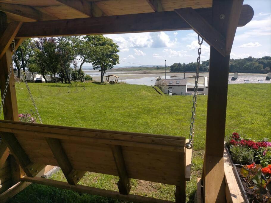 2 Quay Road, Killala. Stunning Sea Front Cottage المظهر الخارجي الصورة
